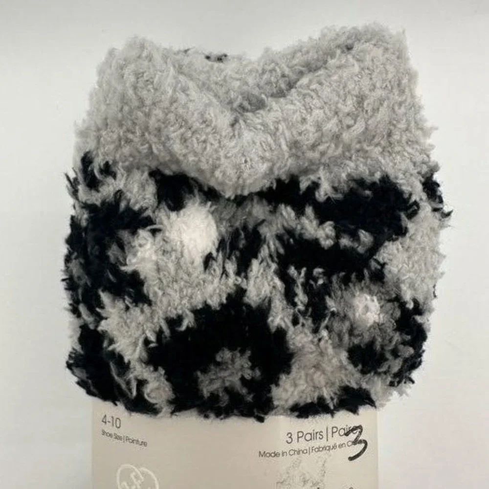 Daisy Fuentes 3 Pair Pack Cozy Crew Socks Gray Black Leopard Animal Print 4-10